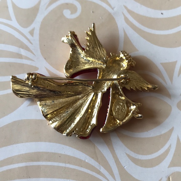 Free with purchase….Angel Pin - Picture 2 of 2